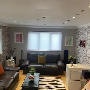 https://bourne-to-stay.bournemouth-hotels.org